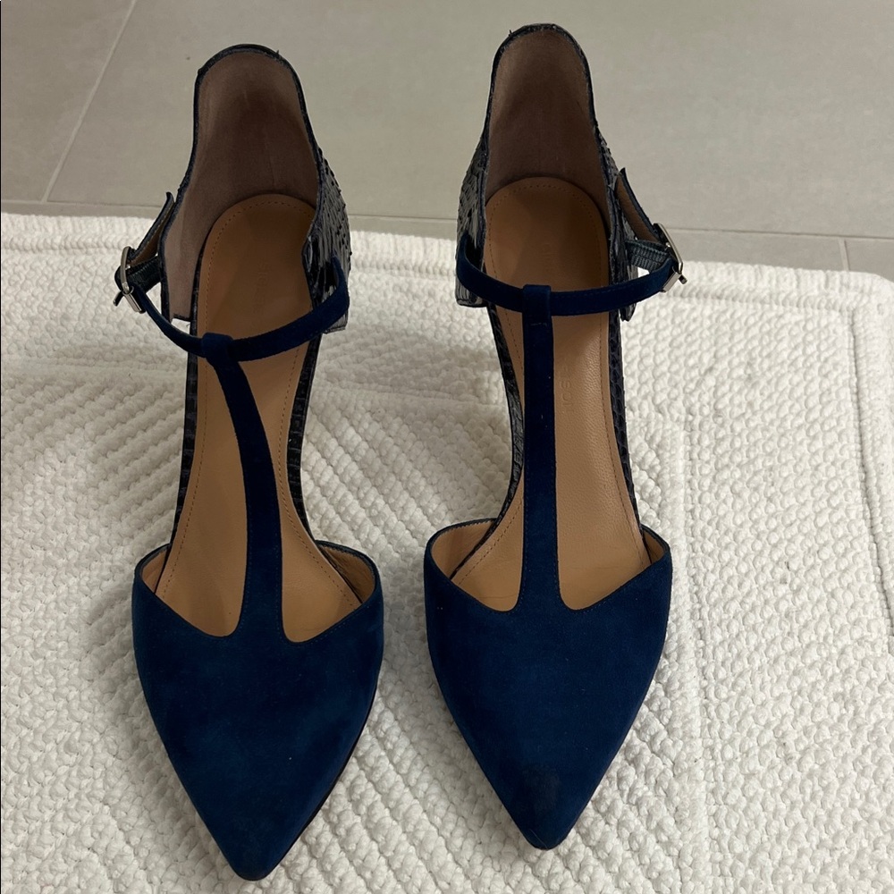 Belle by Sigerson Morrison Navy Heels